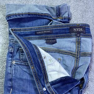 NYDJ‎ Marilyn Straight Leg Jeans Women's Size 10 Blue Denim Cuffed Outdoorsy